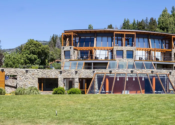 Rochester Bariloche Suites & Spa